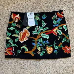 NWT Zara  A-Line Floral Embroidered Mini Skirt